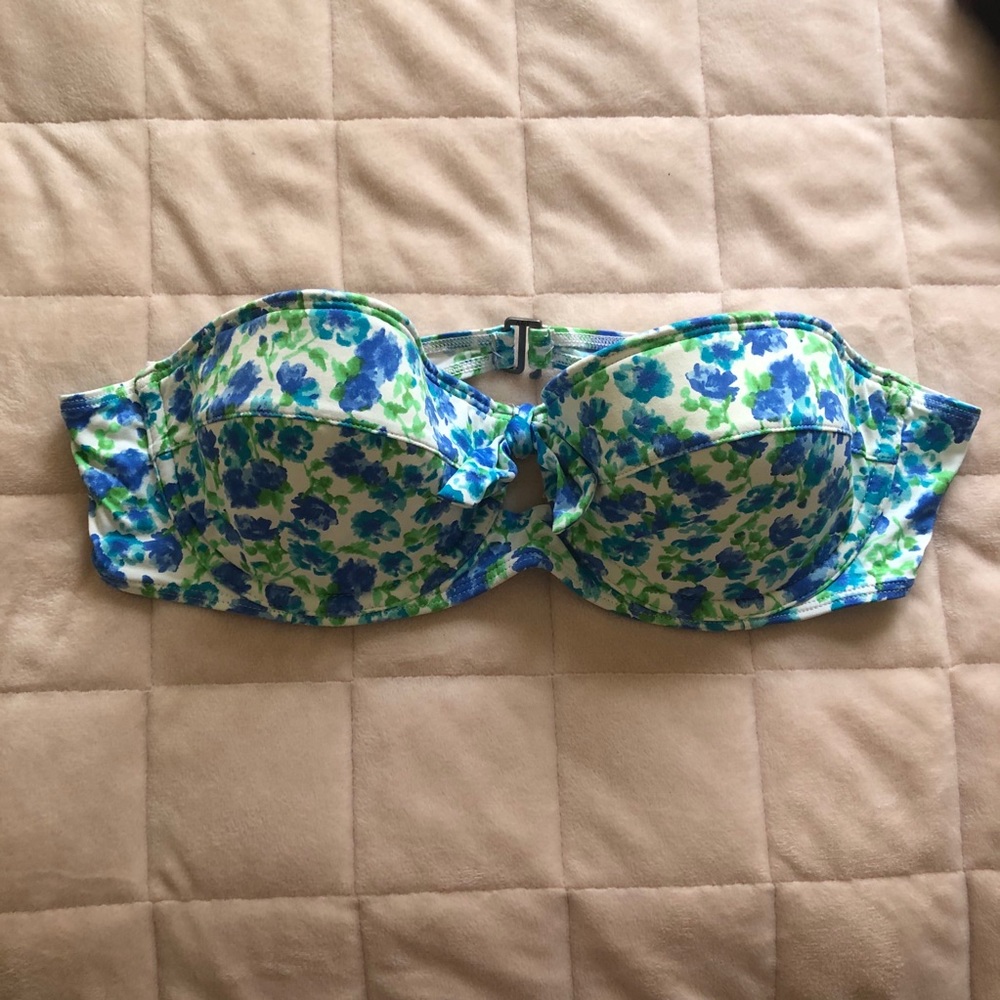 Abercrombie and Fitch bandeau swim top size S